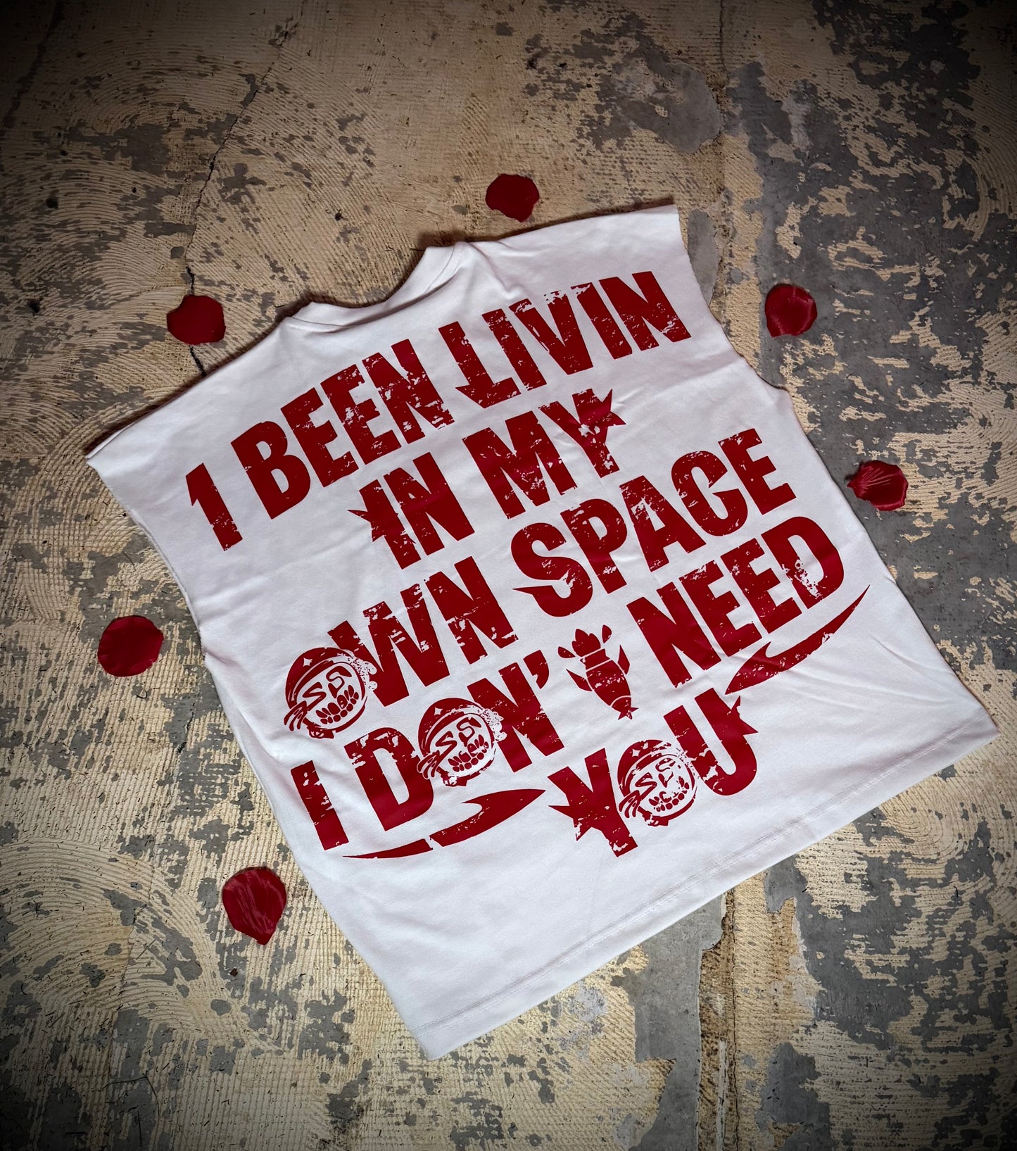 I don’t need u tee’s (sleeveless)